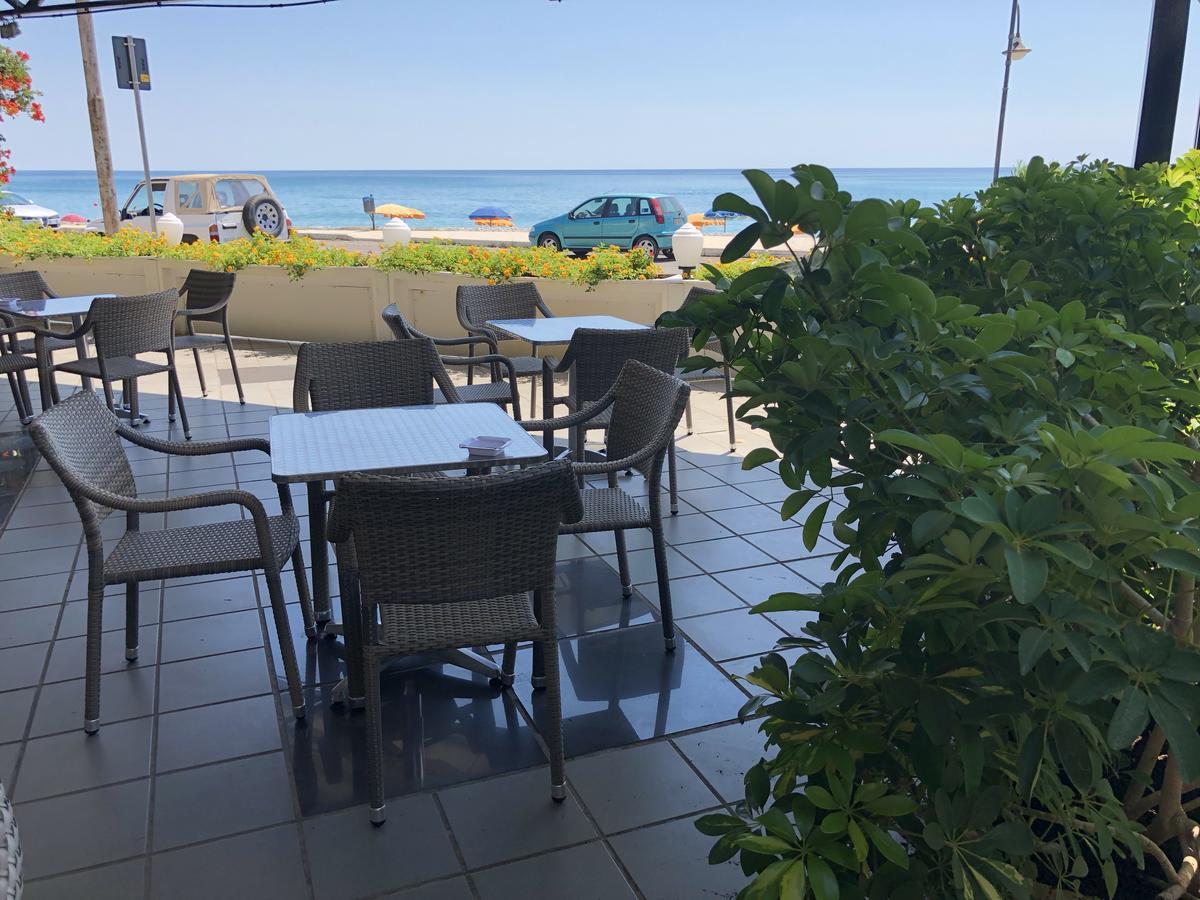 Hotel Ristorante Stellato Trebisacce Exterior foto